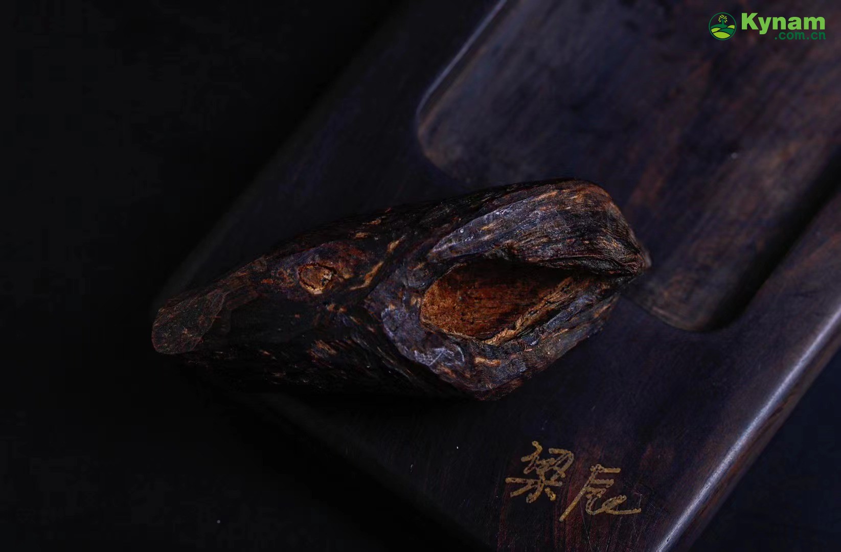 Appreciation of collectibles, century old agarwood